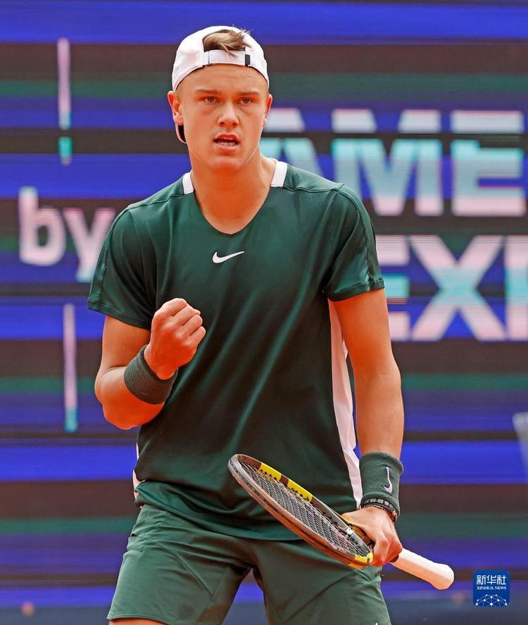 功故事不仅 功故事不仅