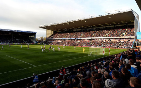 在这届锦标 在这届锦标